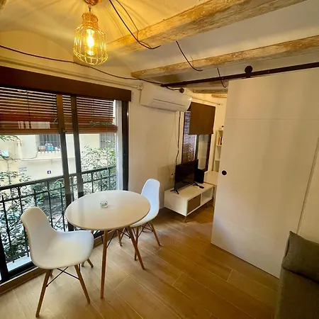 Cosy At The Cathedral With Wifi Apartament *